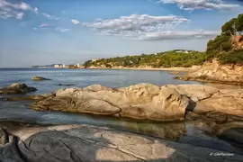 Rochers prés de Treumal sur la Costa-Brava