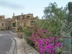 Photo : Espagne la Costa-Brava -  En arrivant dans le Village Medieval de Pals