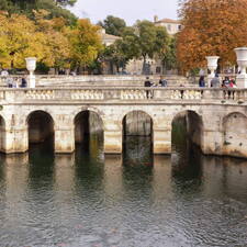 Photo : Région Langedoc Roussillon Midi-Pyrénées -  Les Jardins de La Fontaine aux couleurs de l'automne