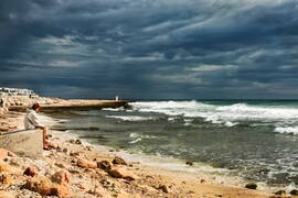 Photo : Martigues en photos -  Carro, seul sur la plage