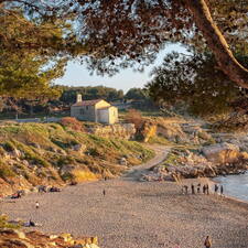 Photo : Martigues en photos -  l’Anse et la Plage de Sainte Croix