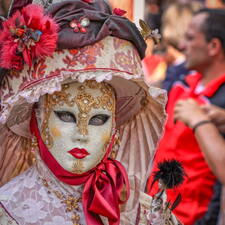 Photo : Martigues en photos -  Visage de porcelaine