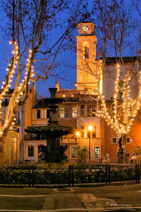 Photo : Les Heures Bleues ou Dorees -  Eglise Sainte Marie Madeleine   