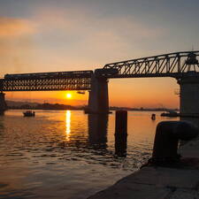 Photo : Les Heures Bleues ou Dorees -  Pont  ferroviaire tournant de caronte