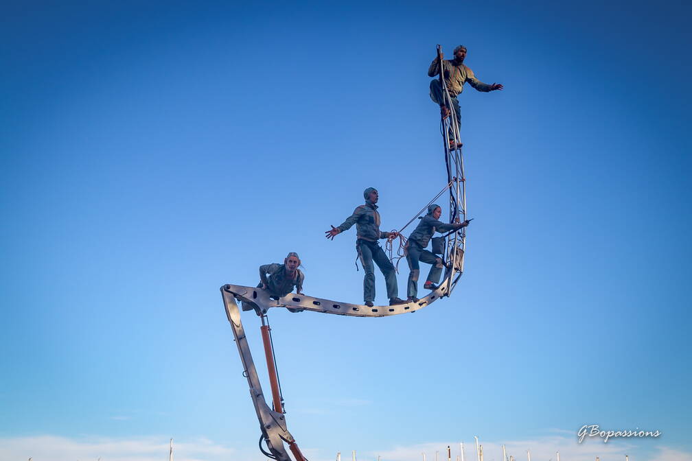 Martigues en photos - COMPAGNIES EN CORPS EN L'AIR & LES SANGLÉS Destination : les étoiles ! | GBopassions Photos