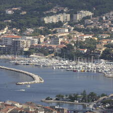 Photo : Martigues en photos -   Le port de jonquiére