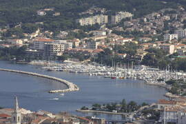 Photo : Martigues en photos -   Le port de jonquiére