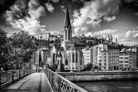 Photo : Paysages en Noir & Blanc -  Lyon la passerelle Paul-Couturier