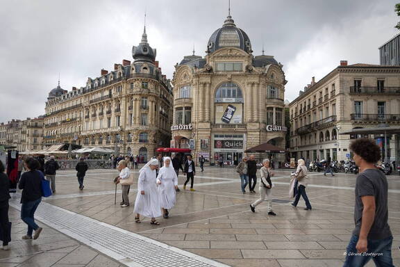 Photo : GBopassions Photos -  Religieuses en promenade